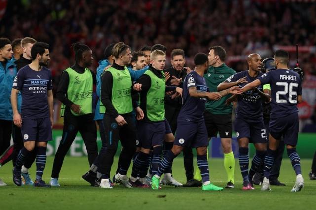 前塞尔塔队长马略性骚扰吉祥物罪名成立，被罚8000欧（前塞尔塔队长马略因性骚扰吉祥物被判有罪，罚款8000欧元）