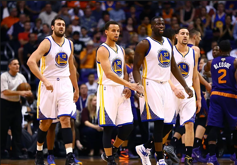 韩K半场：双方半场0射正，主队半场换3人，蔚山0-0济州（韩K半场：蔚山0-0济州，双方0射正，主队中场连换三人）