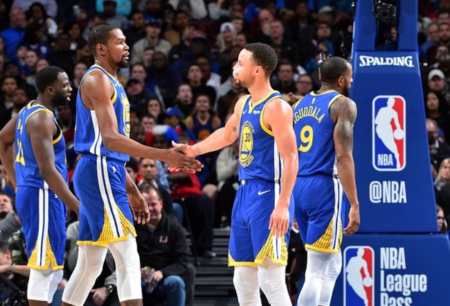 桑巴-科纳特：16岁进入莱比锡一线队的190铁棍前锋（桑巴·科纳特：16岁入选莱比锡一线队的1米90硬汉前锋）