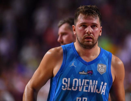 里奇·保罗：组建球队会优先选詹姆斯，但最后一投必须给乔丹（里奇·保罗：建队首选詹姆斯，绝杀球必须交给乔丹）