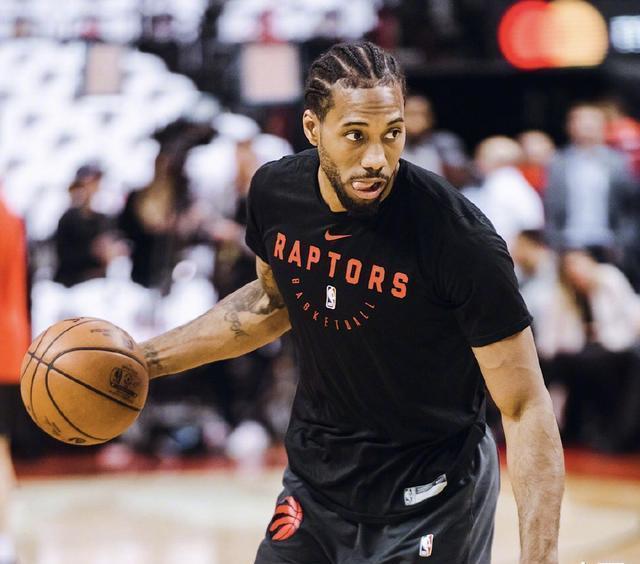 多夫比克：这次的伤势比较麻烦，但再过一个月我就会复出（多夫比克：伤势虽棘手，预计一个月后重返赛场）