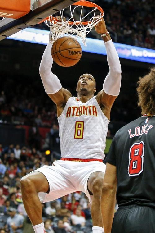 马卡：皇马近期比赛陷入混乱，阿隆索面临未完成的建队挑战（马卡：皇马连战失序，阿隆索的重建任务仍未完成）