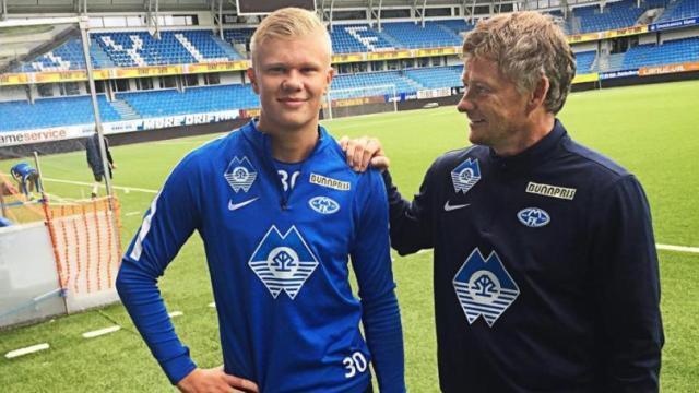 潘喜明打趣：我们训练压力比比赛大，比赛时听不见李导喊什么（潘喜明笑言：训练压力胜过比赛，场上几乎听不清李导指挥）