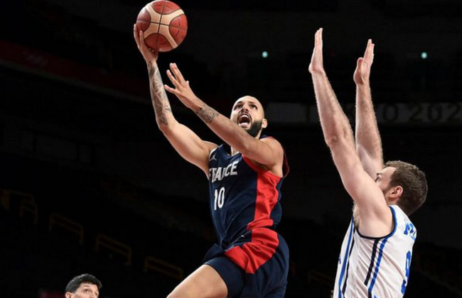 托莫里：对于我这个后卫来说，1-0获胜意味着我们防守得很好（托莫里：在我这个后卫看来，1比0的胜利证明了我们的防守稳固）