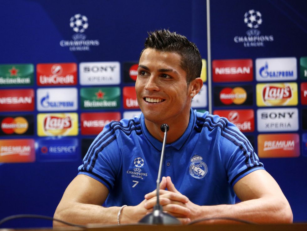 环足奖2025年最佳女足俱乐部候选：阿森纳女足、巴萨女足领衔（2025环足奖最佳女足俱乐部提名公布：阿森纳女足与巴萨女足领跑）