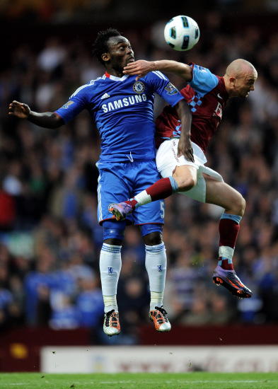 不相上下！基昂特·乔治生涯第3年和米切尔生涯第3年数据对比！（势均力敌！基昂特·乔治与米切尔生涯第3年数据比拼）